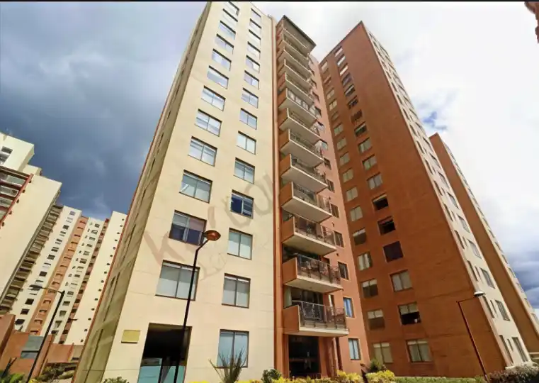 Altos de la Pradera Etapa II, área construida 28,412 m2